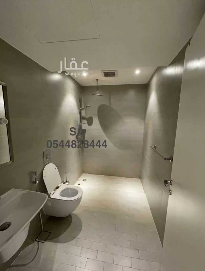 4 bedroom apartment in Al Qairawan 10