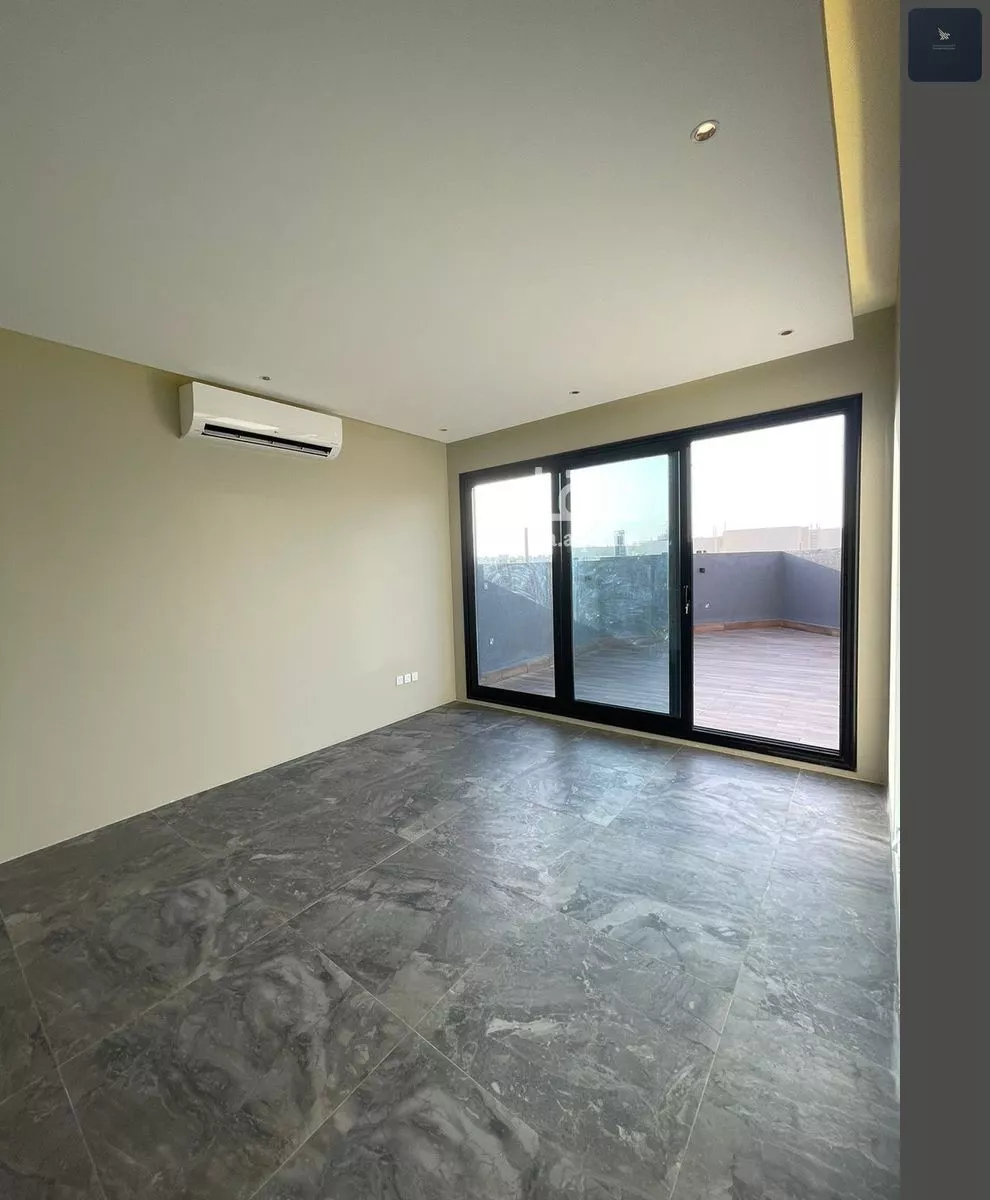 4 bedroom villa in Al Aridh 5