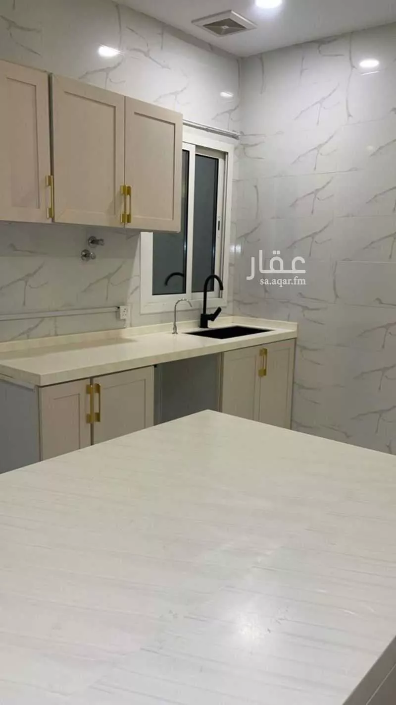 8 bedroom villa in Al Buhairah, Eastern Province 18