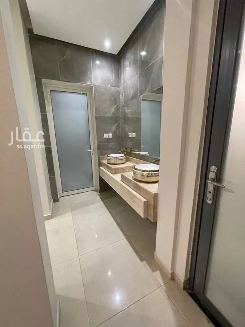 8 bedroom villa in Al Buhairah, Eastern Province 20