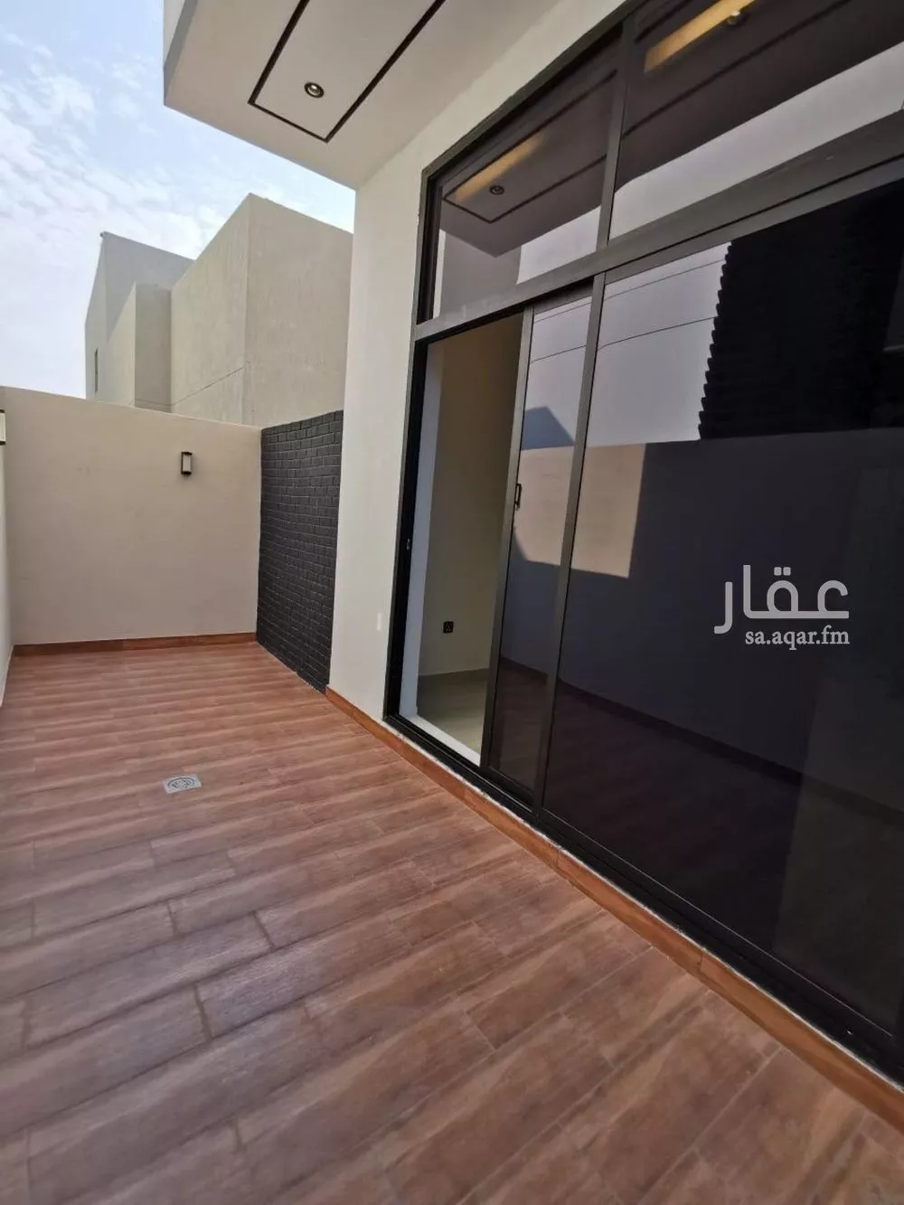 فيلا 5 غرف في البساتين 24
