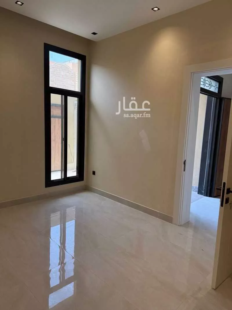 فيلا 8 غرف في الياقوت 5