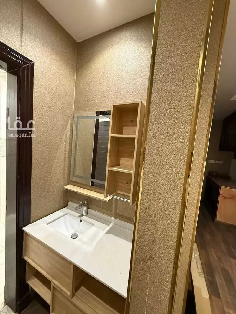 شقة 6 غرف في الندى 21