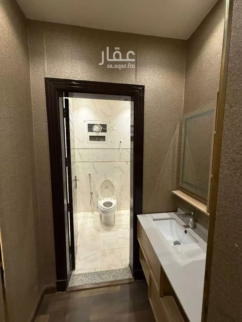 شقة 6 غرف في الندى 22
