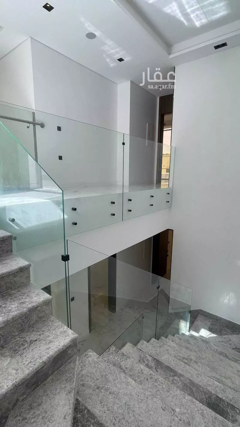 5 bedroom villa in Obhur Al Janoubiah 7