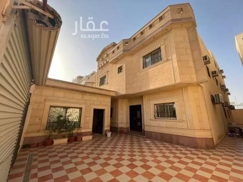 6 bedroom villa in Al Munsiyah 3