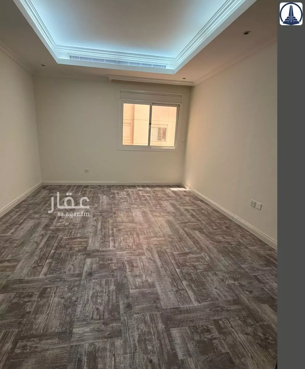 3 bedroom apartment in Al Sharafiyah 4