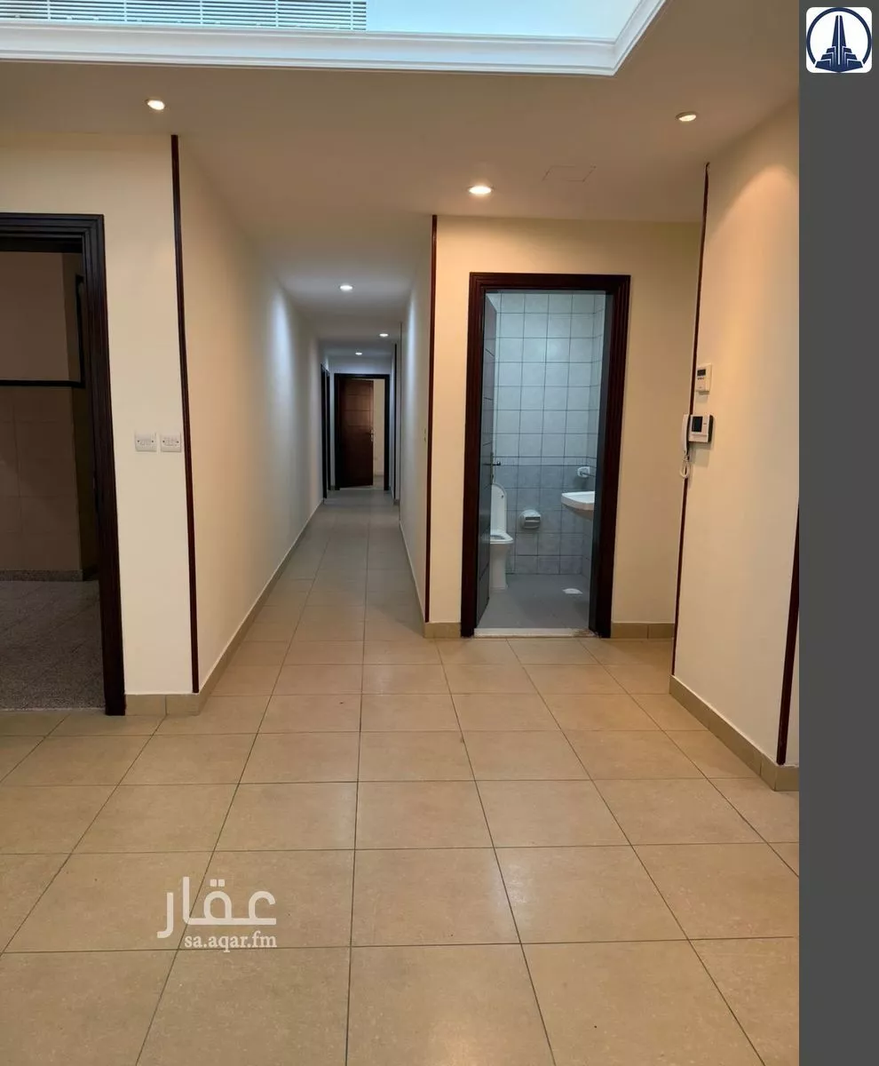 3 bedroom apartment in Al Sharafiyah 5