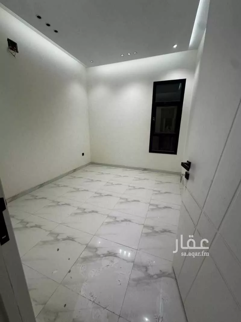 شقة 4 غرف في بدر 2