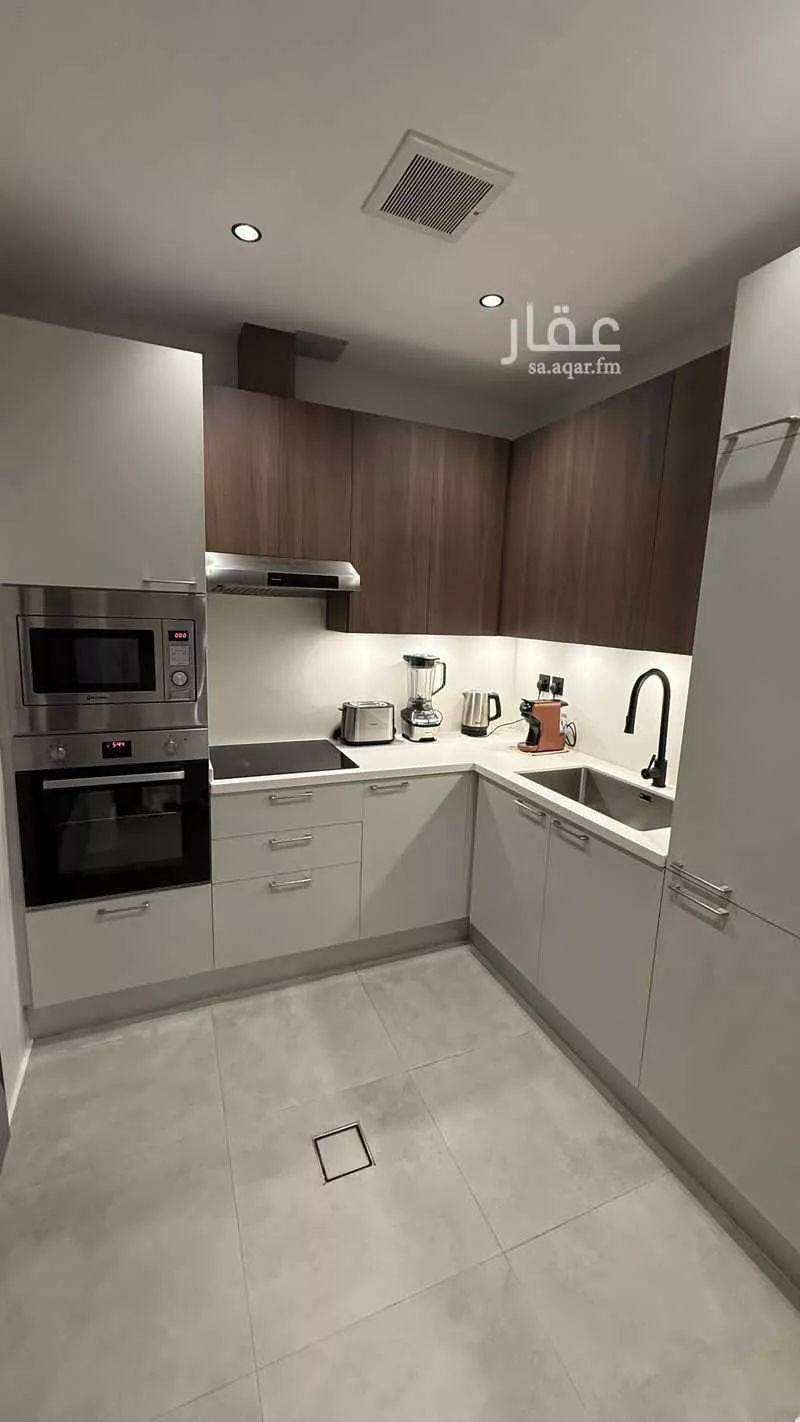 3 bedroom apartment in Al Qairawan 18