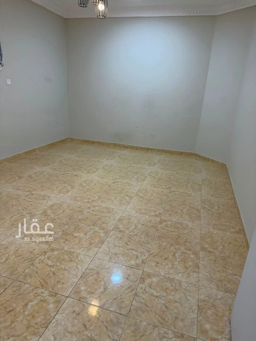 3 bedroom floor in Al Yarmouk 2
