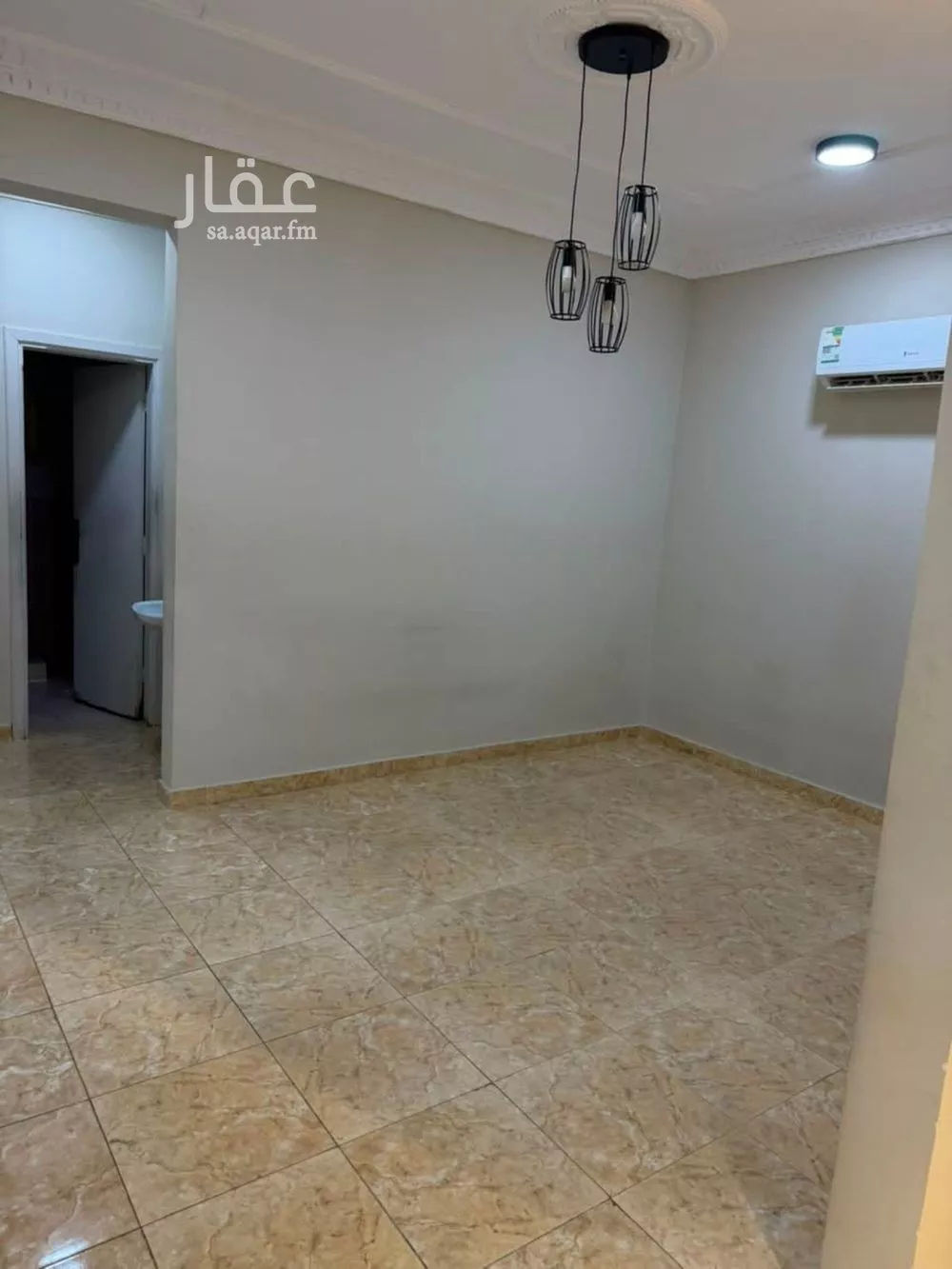 3 bedroom floor in Al Yarmouk 4