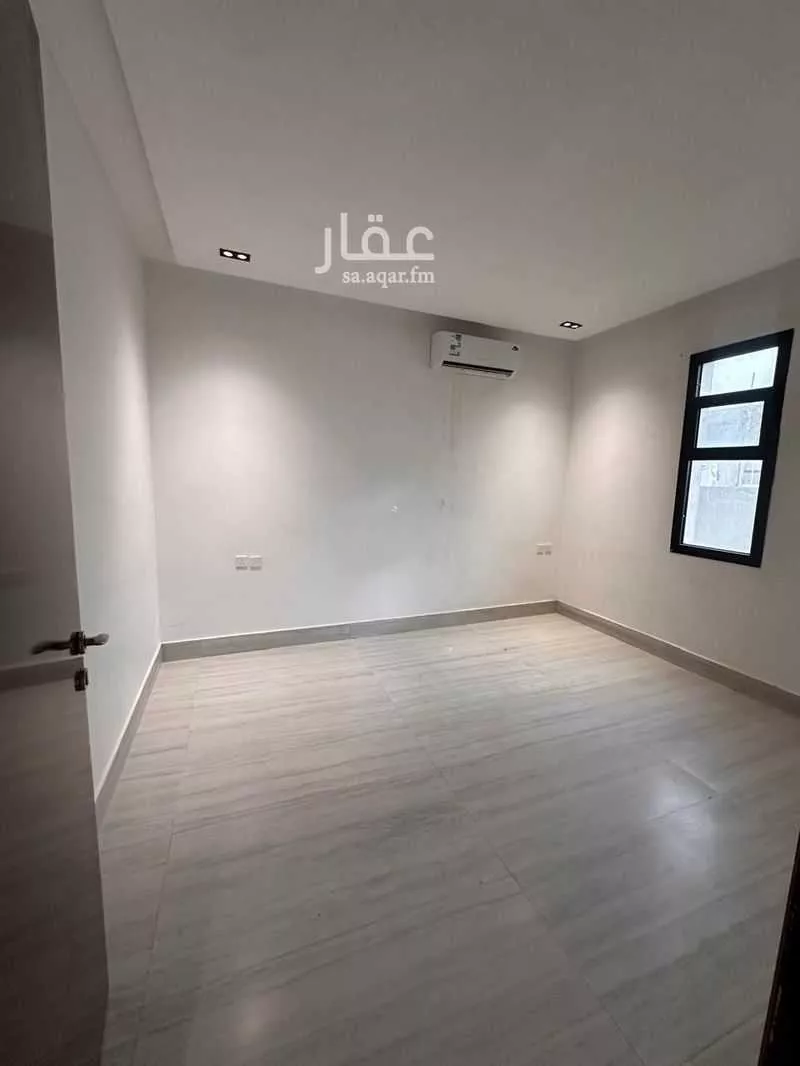 5 bedroom villa in Al Uraija Al Gharbiyah 25