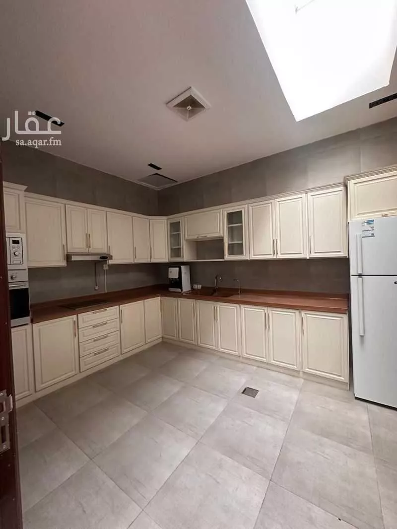 5 bedroom villa in Al Uraija Al Gharbiyah 27
