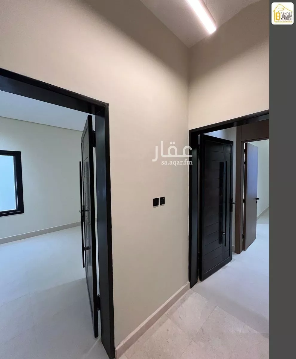 7 bedroom floor in Al Janadriyah 4