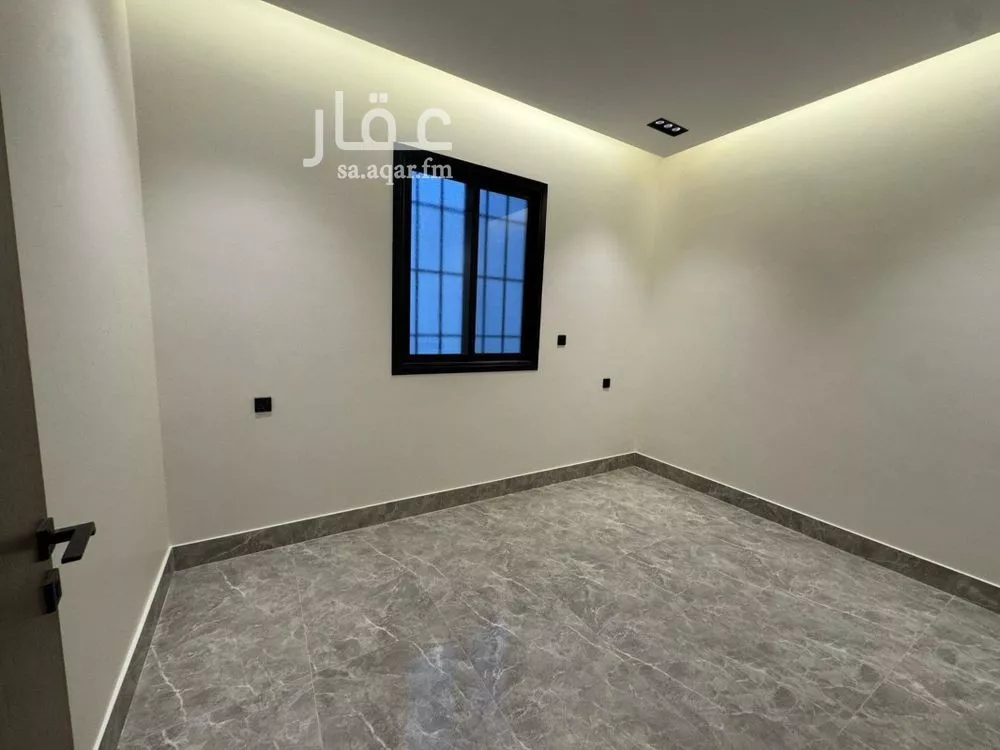 4 bedroom floor in Al Rimal 12