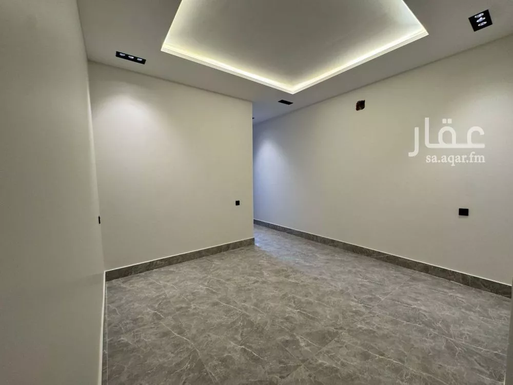 4 bedroom floor in Al Rimal 17