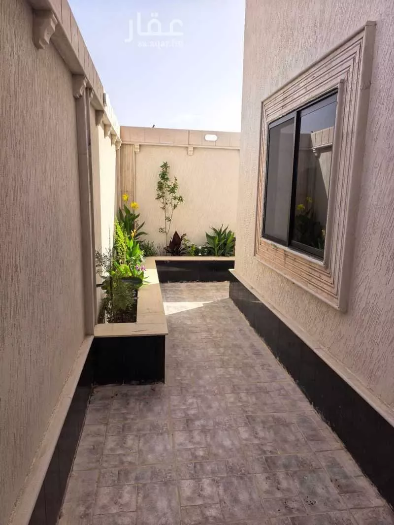 6 bedroom floor in Al Matar 9