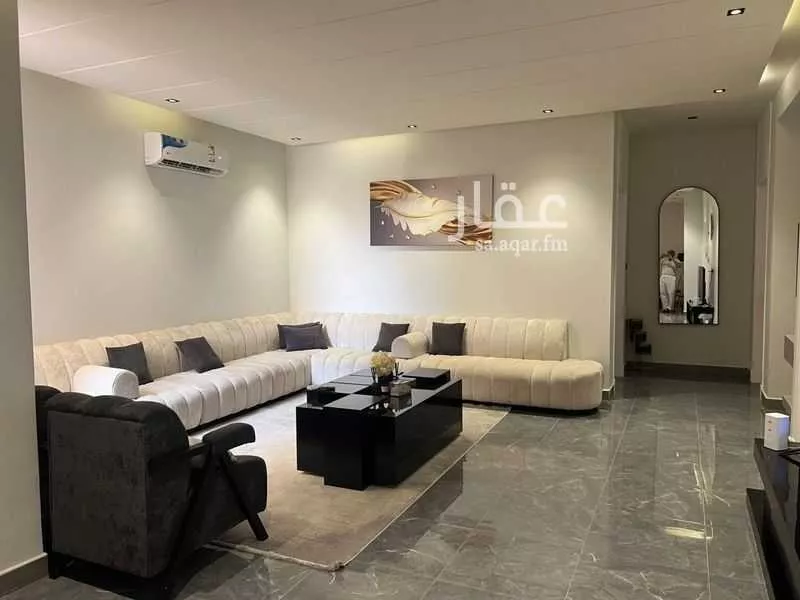 5 bedroom floor in Tuwaiq 11