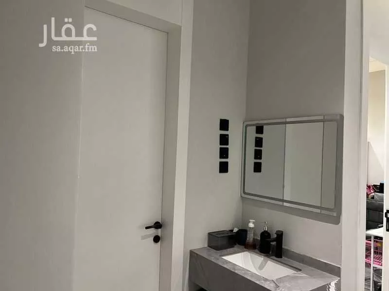 5 bedroom floor in Tuwaiq 6