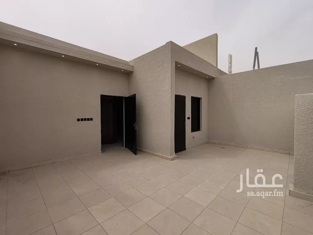 دور 4 غرف في الشرق 17