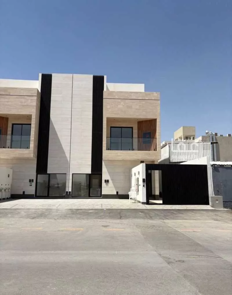 3 bedroom floor in Al Qairawan 2