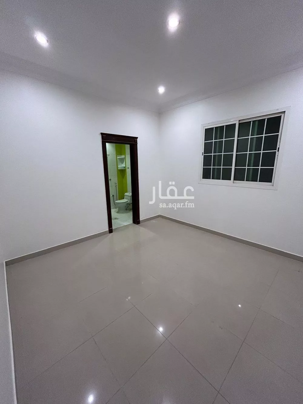 4 bedroom floor in Al Yasmin 2