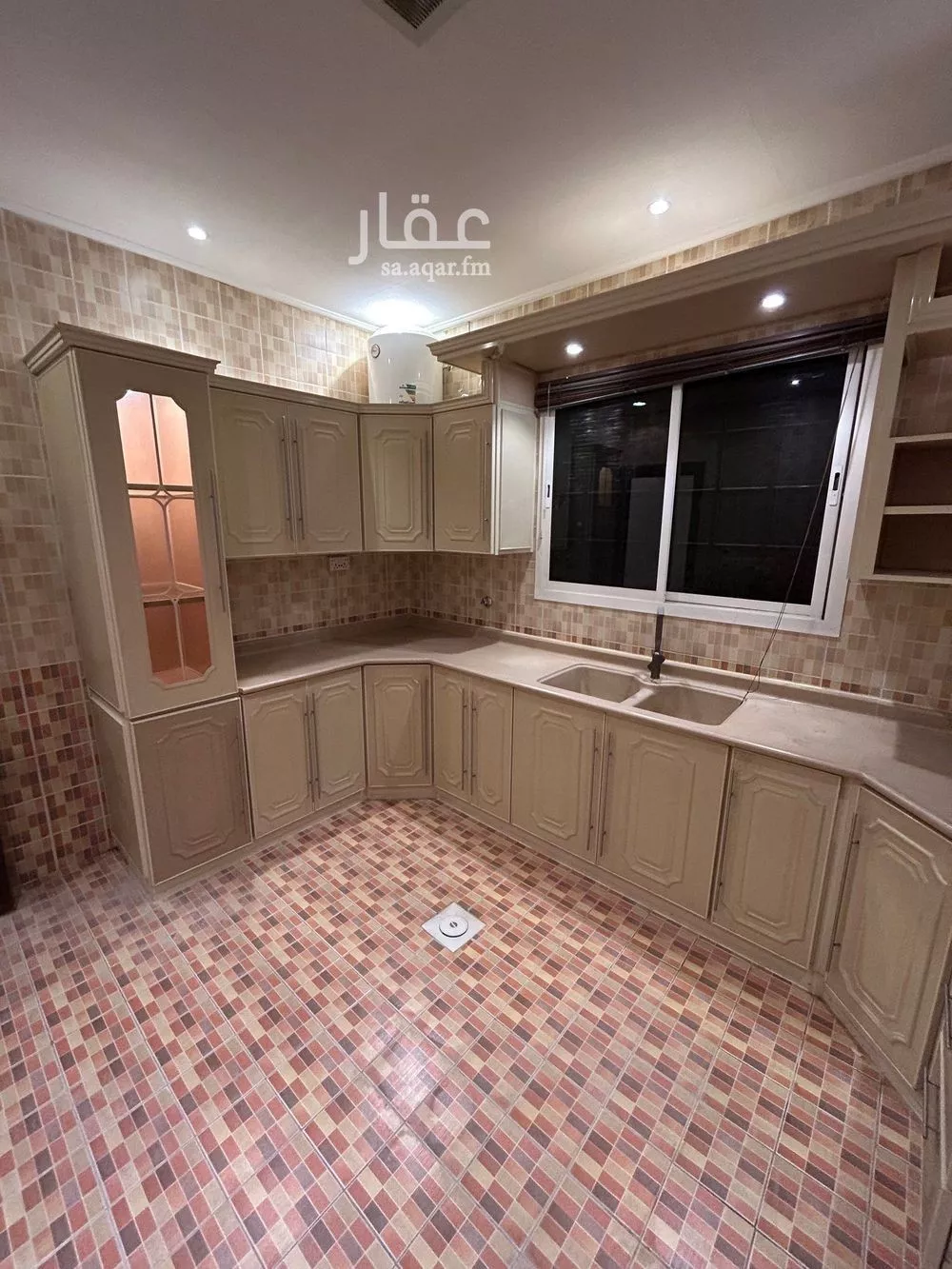 4 bedroom floor in Al Yasmin 3