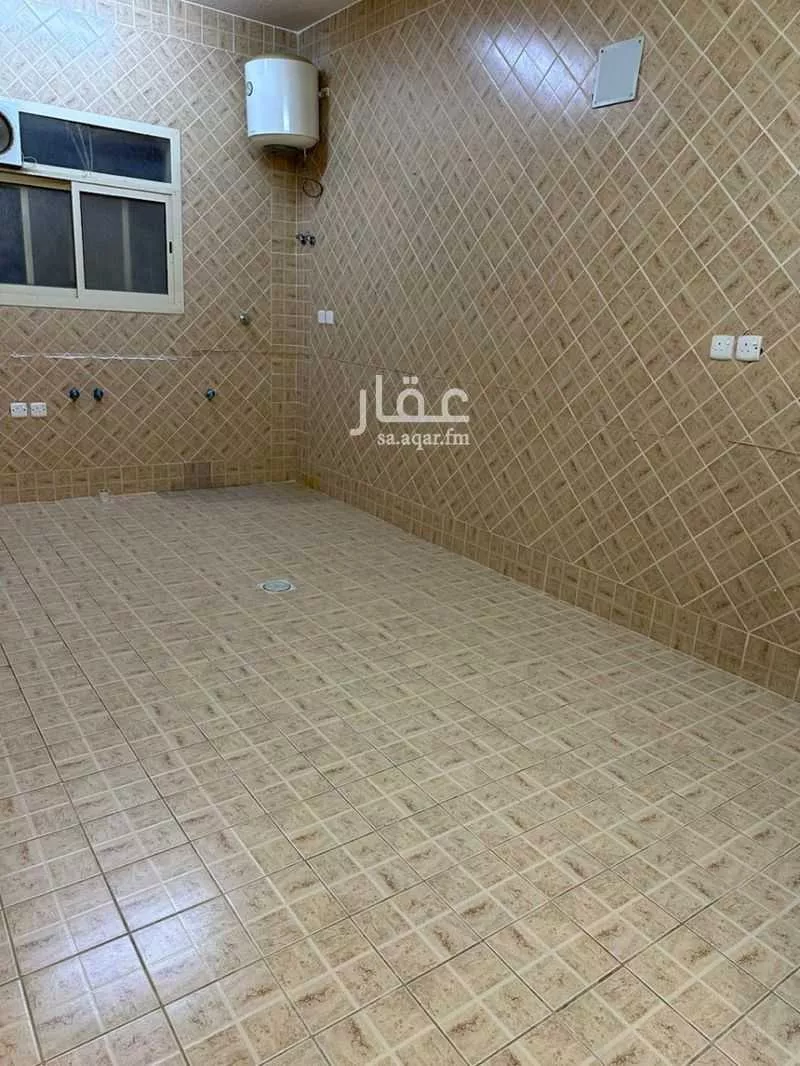4 bedroom floor in Tuwaiq 6