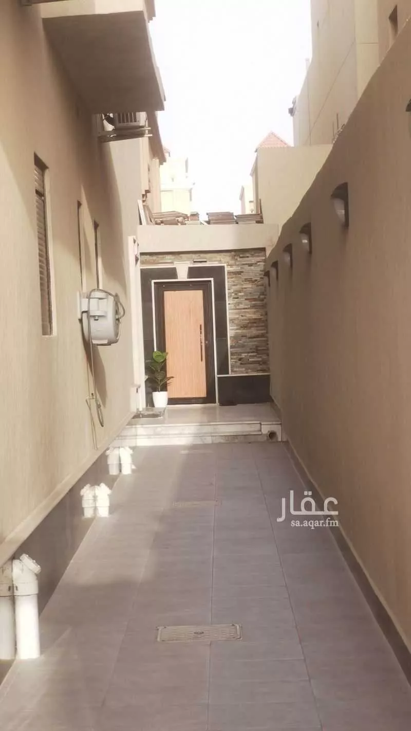 5 bedroom floor in Al Yaqout 3