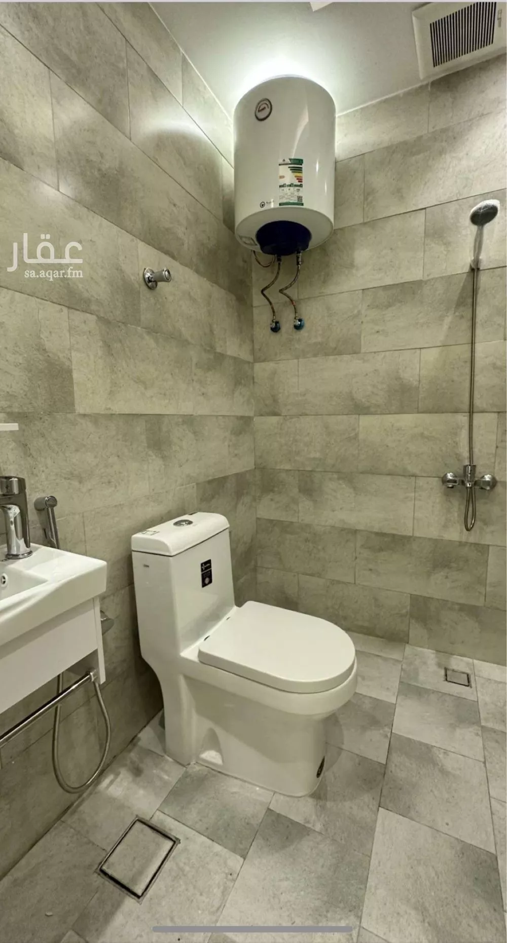 1 bedroom apartment in Al Qairawan 3