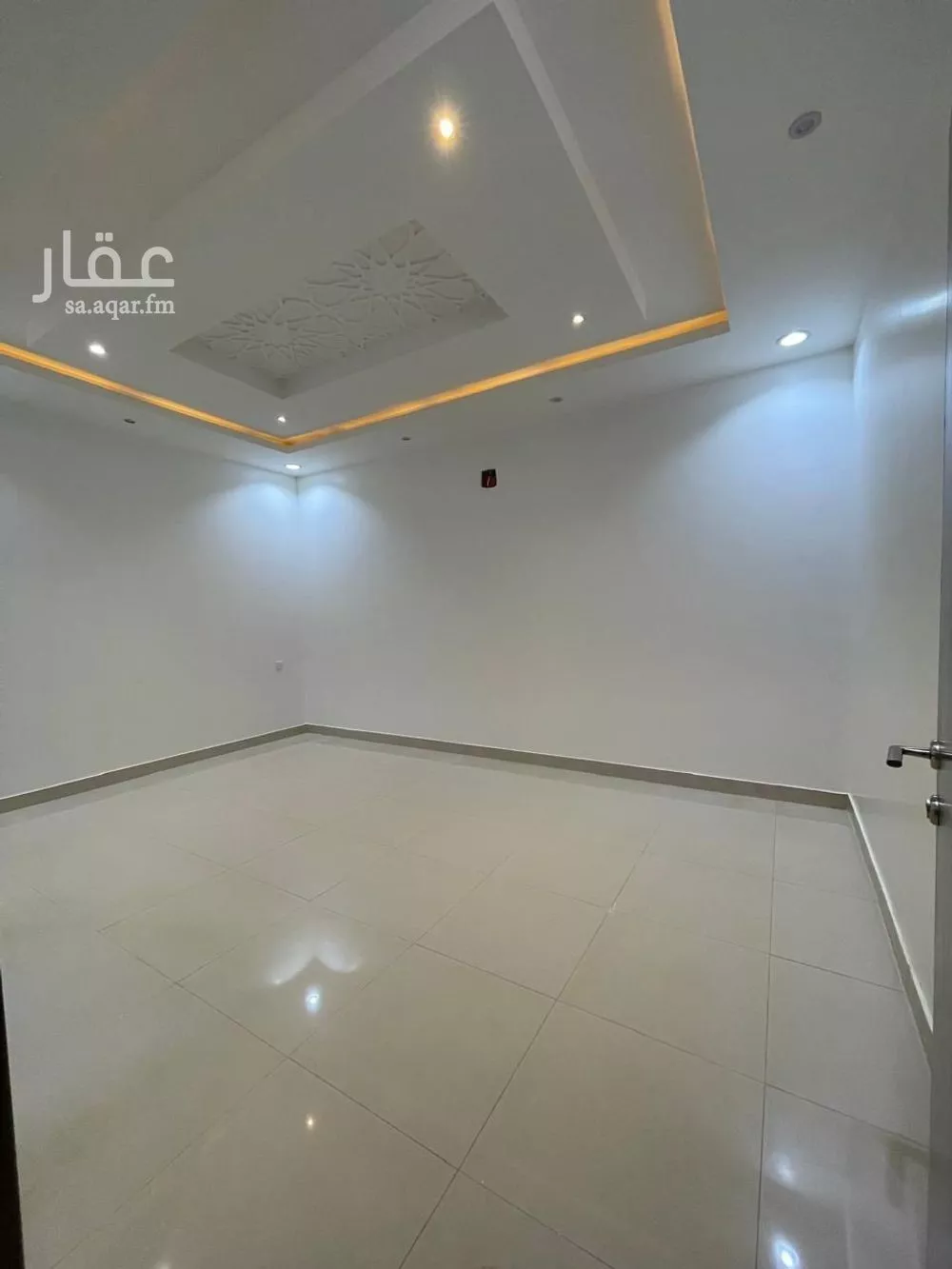 دور 3 غرف في النرجس 13