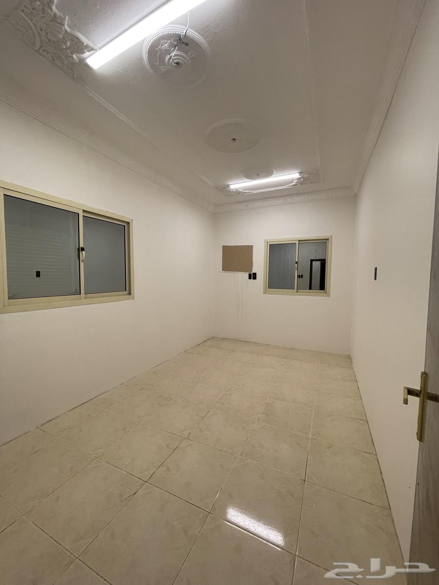 شقة 5 غرف في بدر 2