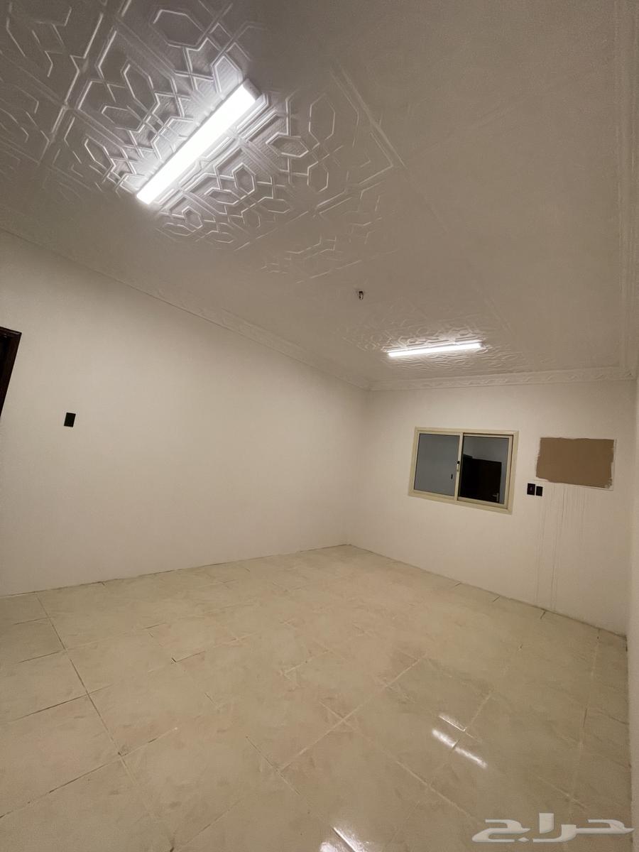 شقة 5 غرف في بدر 3