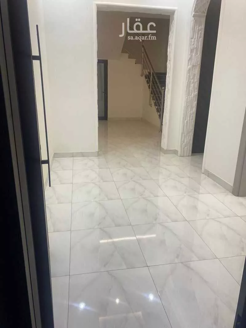 9 bedroom villa in Al Ukayshiyyah 5