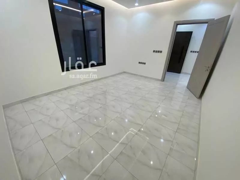 9 bedroom villa in Al Ukayshiyyah 10