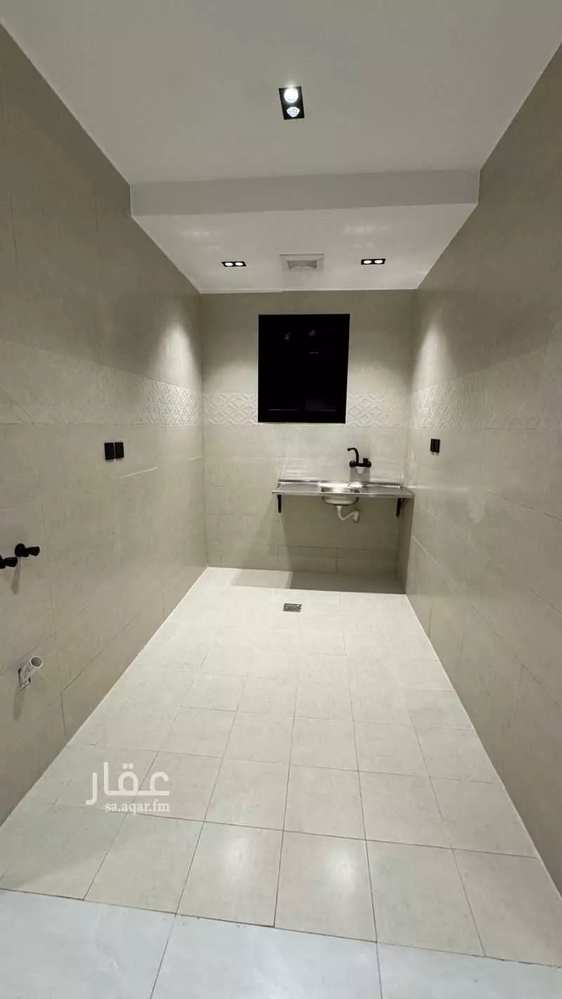 12 bedroom building in Umm Al Hamam Al Sharqi, Riyadh 12