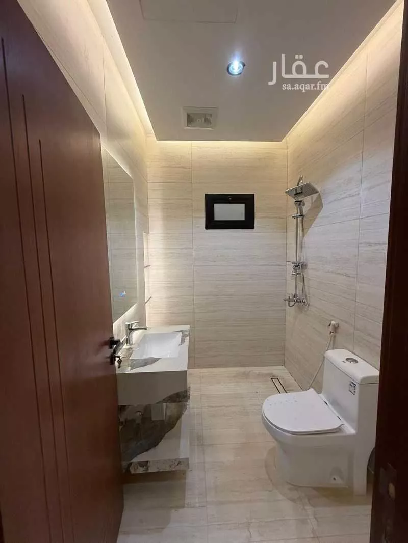 8 bedroom villa in Jeddah 8