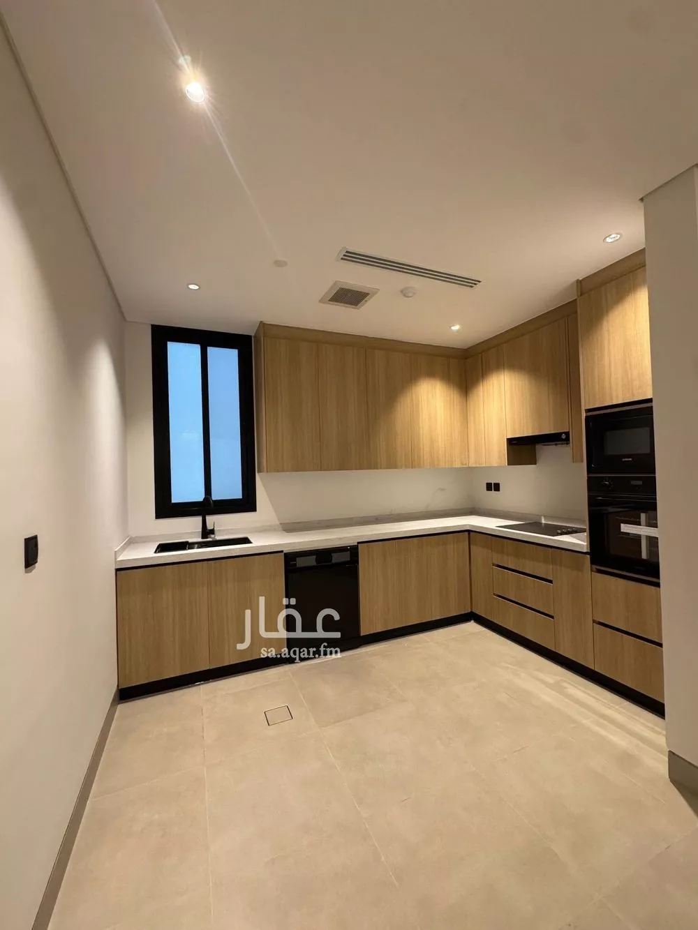 3 bedroom apartment in Al Izdihar 10