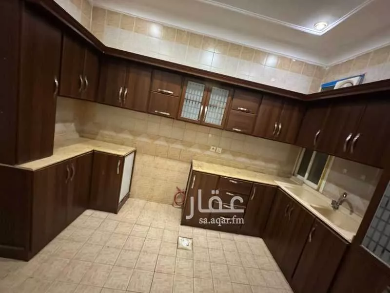شقة 3 غرف في العزيزية 5