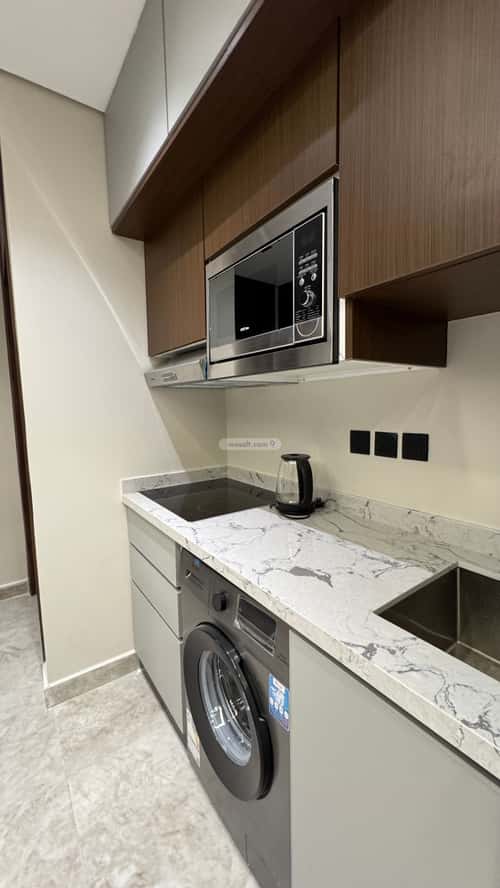 شقة 2 غرف في الحمرا 4