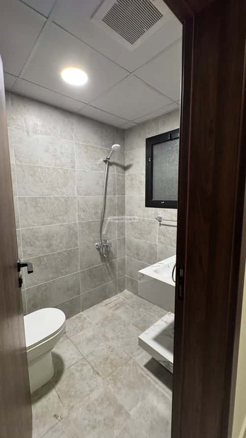 شقة 2 غرف في الحمرا 2