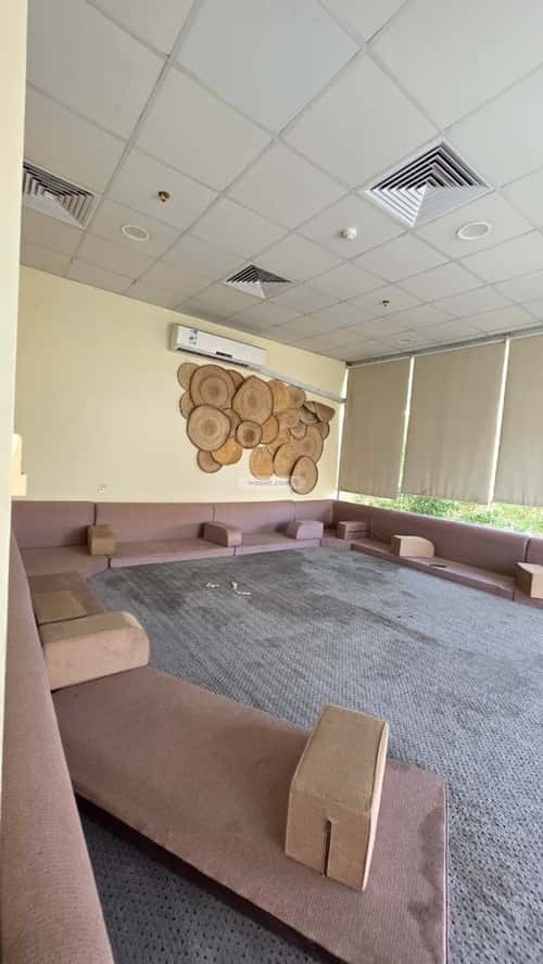 محل 356 م² في السامر 4