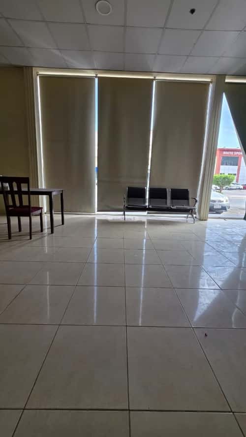 محل 356 م² في السامر 5