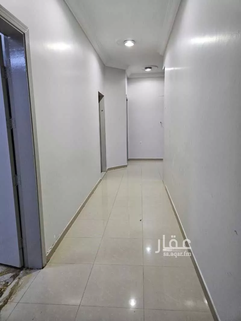 شقة 4 غرف في عرقة 3