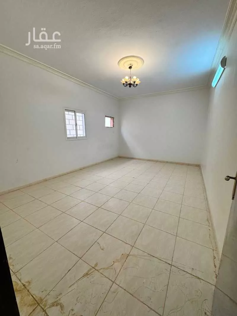 4 bedroom floor in Al Rimal 2