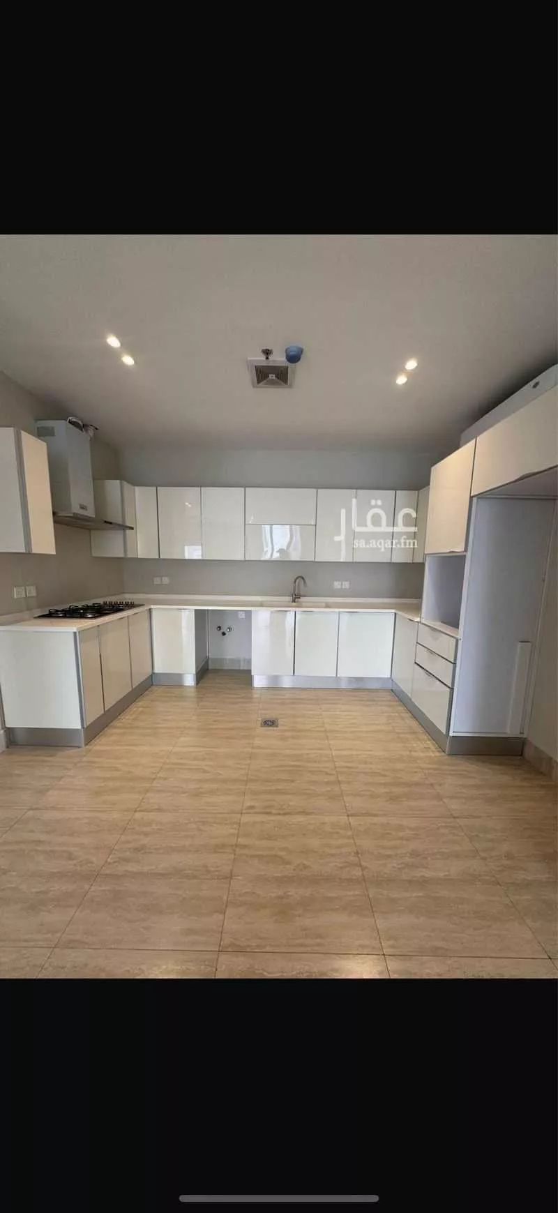 3 bedroom apartment in Al Hamra 6