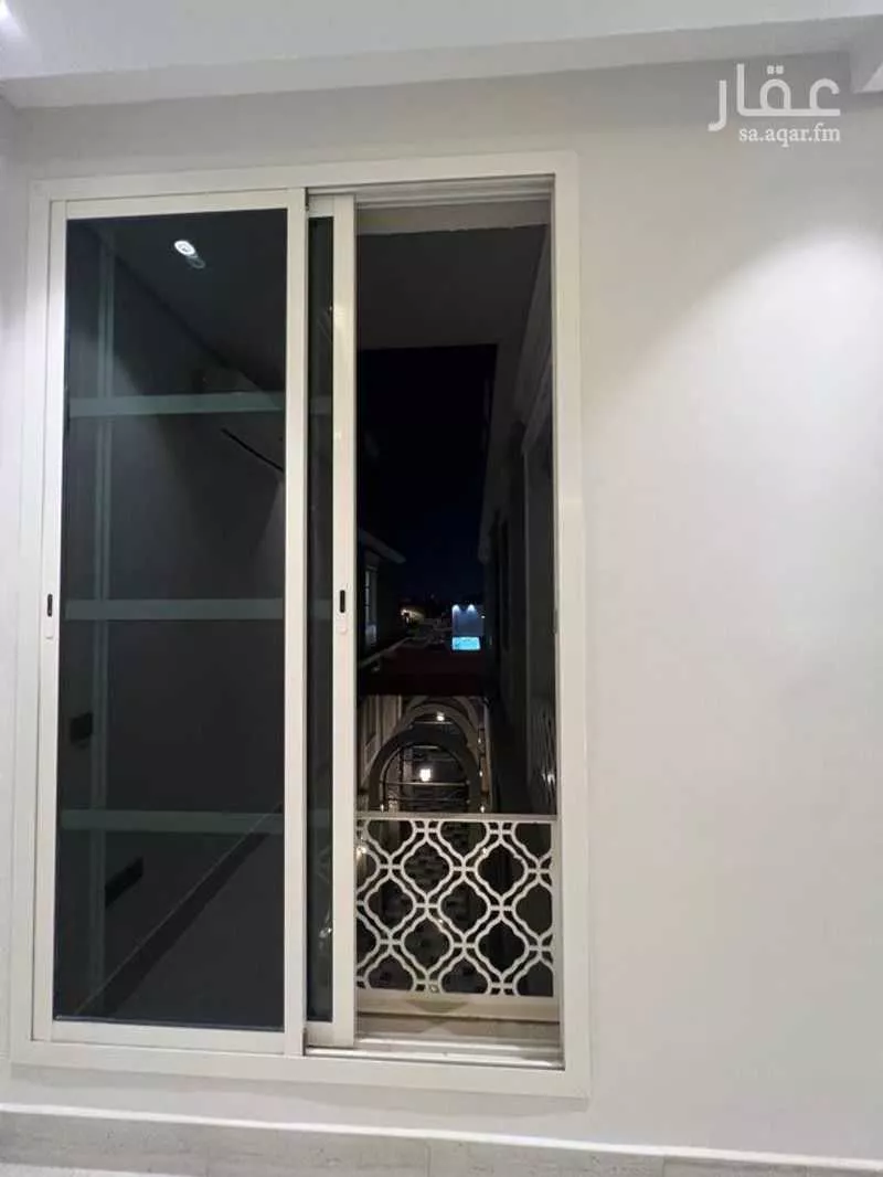 3 bedroom apartment in Al Malqa 12