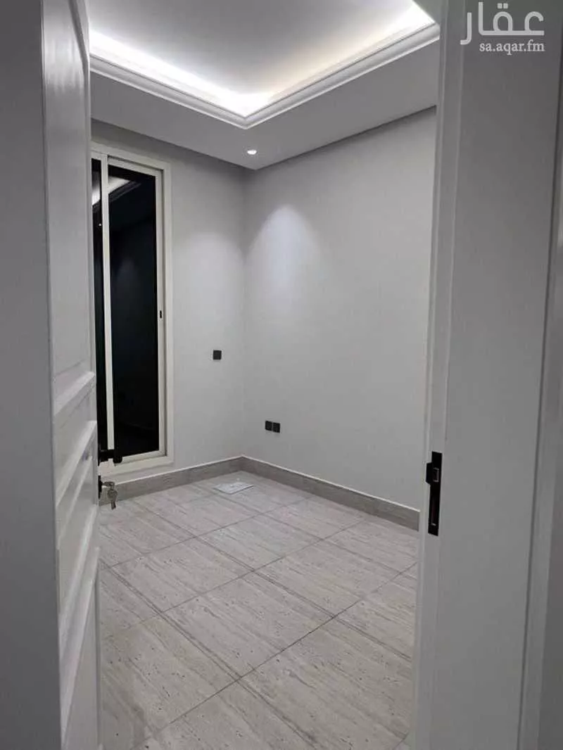 3 bedroom apartment in Al Malqa 16