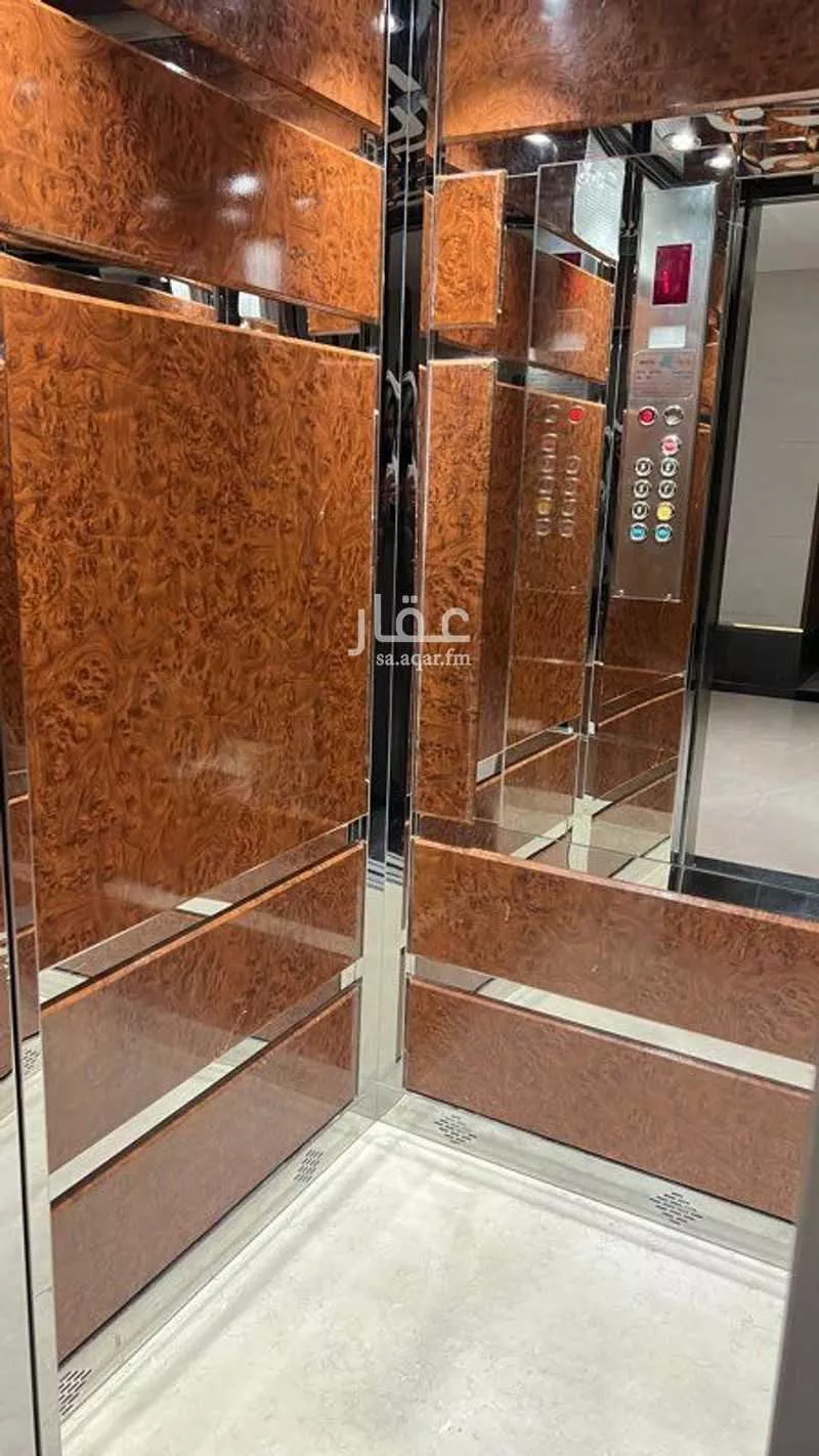 3 bedroom apartment in Al Malqa 8